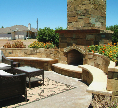 FirstFirepit.jpg (76386 bytes)